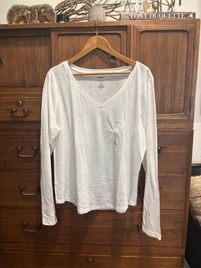 Sonoma White V-Neck Long Sleeve Tee